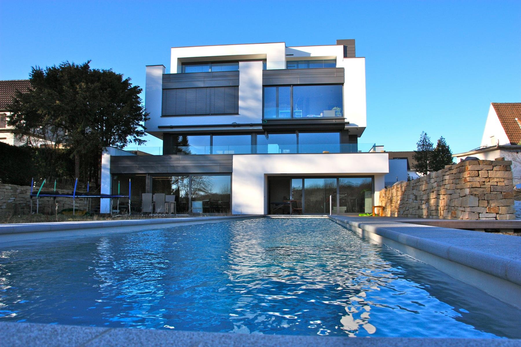 66447D42-8A85-39BB-87F9-752811346905