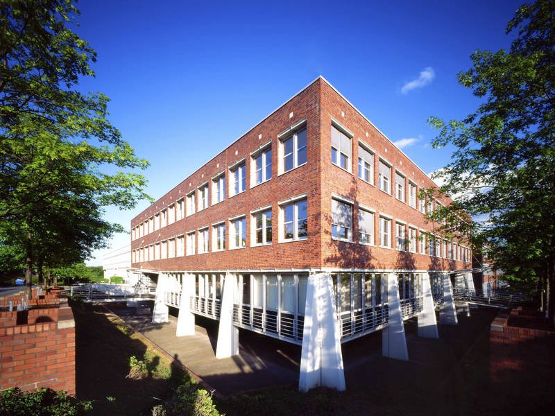 7446F28E-E504-39B2-9CC3-828A12D90EE8