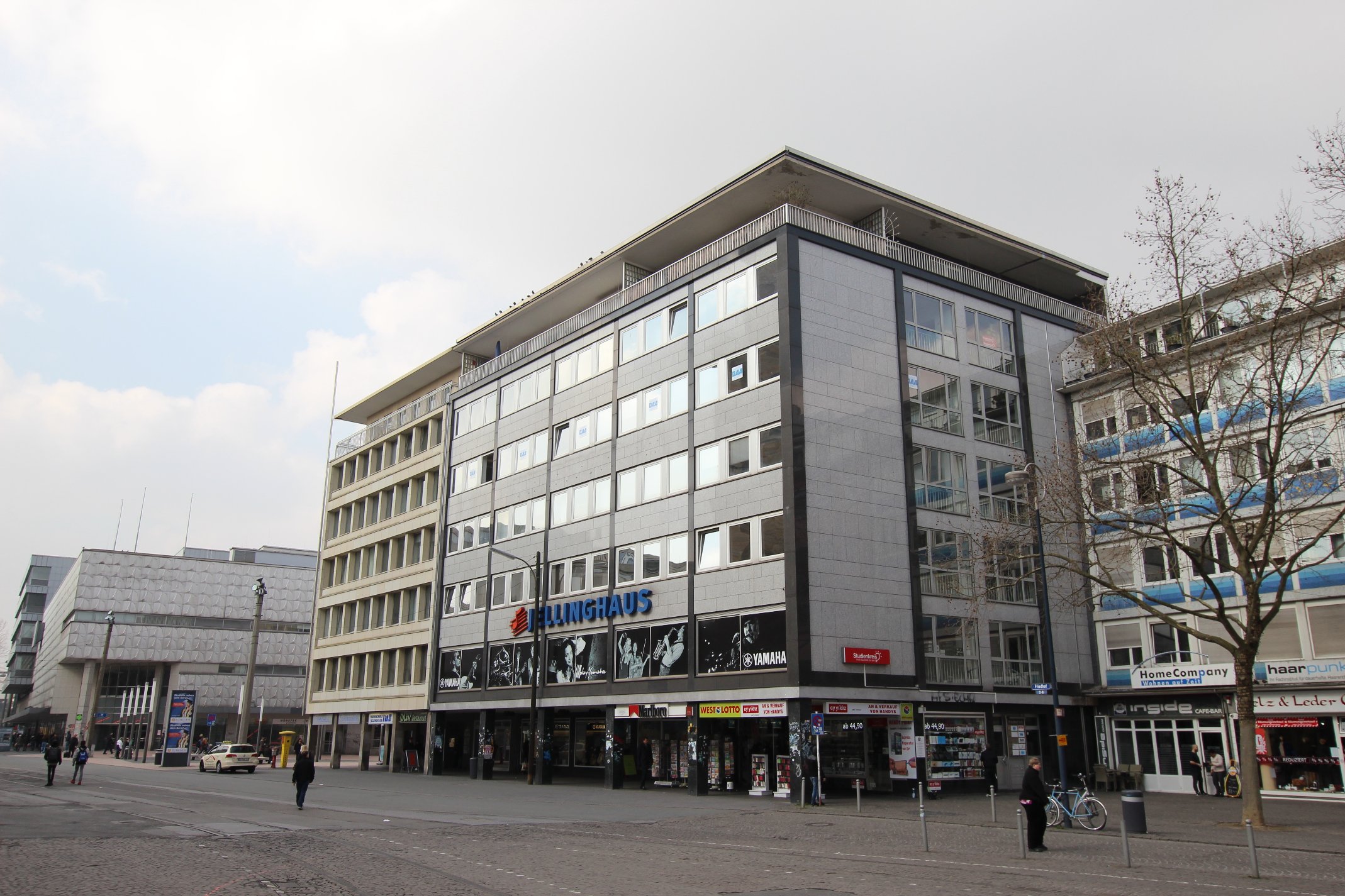 8908346F-3581-397F-A217-64476850A304