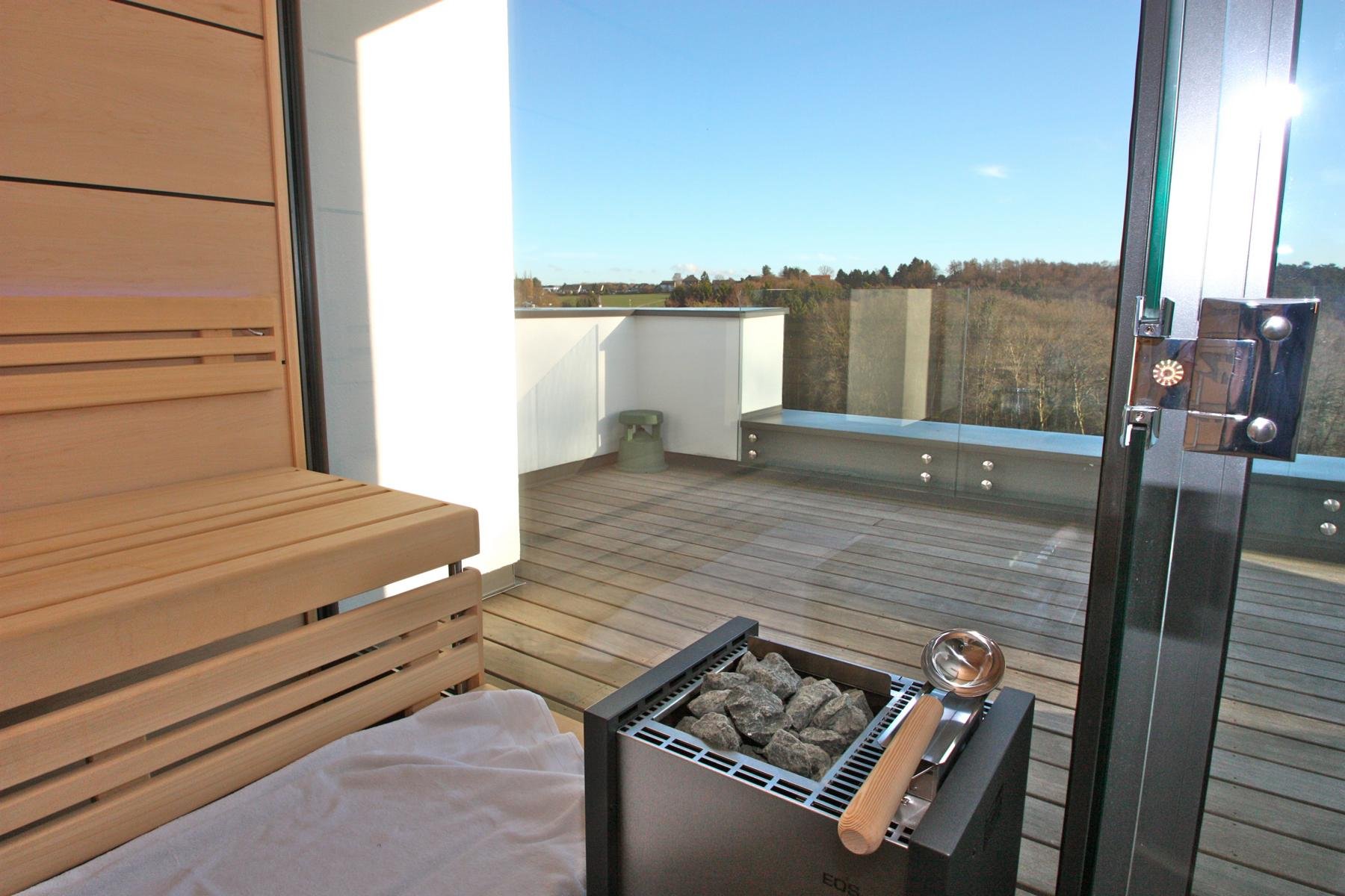 92CE2351-2311-3ABF-B222-5FDA4F088F93