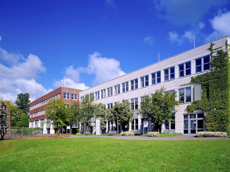 FA942881-24AA-3E5A-88A2-1C9634F86438