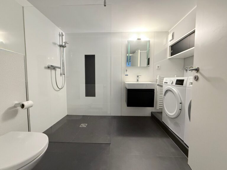 Badezimmer Untergeschoss