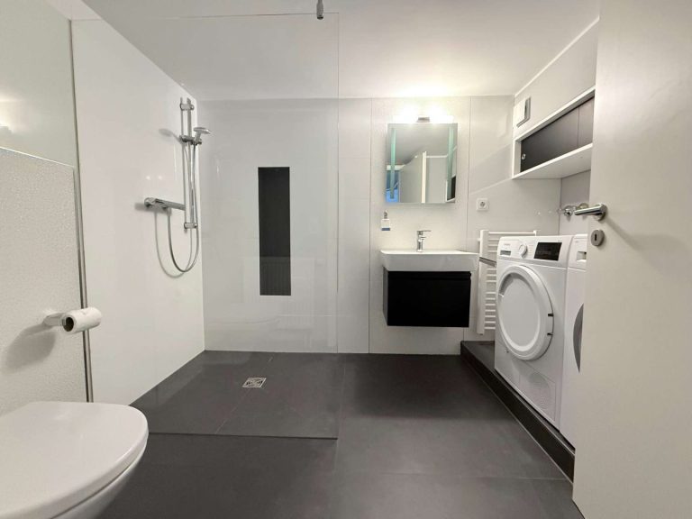 Badezimmer Untergeschoss